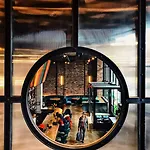 Arlo Williamsburg Hotel 5*