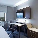 Courtyard New York Queens Fresh Meadows