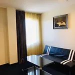 John Hotel