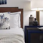 Redford Hotel 3*