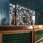 Hotel Freehand 4*