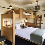 Freehand Hotel