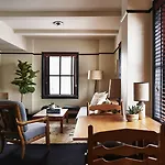 Hotel Freehand 4*