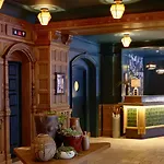 Hotel Freehand