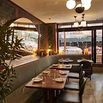 Hotel Freehand 4*