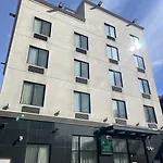 Hotel Gwb New York