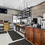 Highbridge Hotel 3*