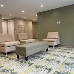 Super 8 By Wyndham Bronx Near Botanical Garden