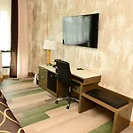 Super 8 By Wyndham Bronx Near Botanical Garden Hotel New York