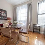 Sunlit 2Br Central Park North Elevator & Laundry