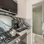 Modern Studio Apartment In Nyc!