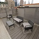 Spacious 2Br 2Ba With Rooftop Walk To Times Square