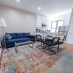 3Br Apt Two Blocks To Central Park Elevator, Laundry, Virtual Doorman
