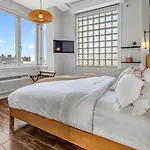 Hotel The Modernist