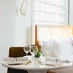 Hotel The Modernist 2*