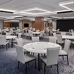 Four Points By Sheraton Flushing Hotel 4*