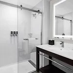 Hotel Four Points By Sheraton Flushing 4*