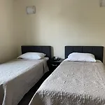 Astoria Inn Laguardia Hotel