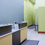 Hotel Elmhurst 3*