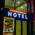 Elmhurst Hotel 3*