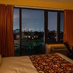 Hotel Elmhurst