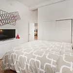 Luxury Apartments Next To Times Square Apartment New York