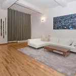 Apartment Luxury Apartments Next To Times Square New York