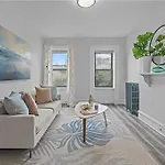 Tranquil 2 Bedroom Apartment In Brooklyn