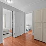 Tranquil 2 Bedroom Apartment In Brooklyn