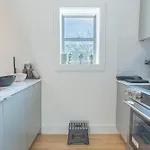 Industrial Style Brooklyn Retreat W Balcony *