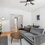 Sun-Filled Brownstone Apt In Prime Chelsea