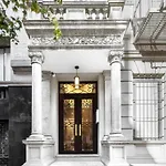 Gorgeous 2-Bedroom Retreat In The Upper East Side