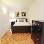 Liberty Towers - A Premier Furnished Apartment *