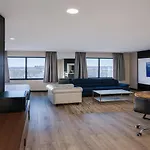 Pergola Jamaica Jfk 3*