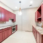 Landmarked Nyc Townhome - Sleeps 10 -group-friendly Hotel New York