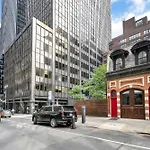 Landmarked Nyc Townhome - Sleeps 10 -group-friendly *