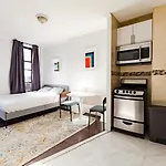Spacious Upper East Side Studio, June To Aug 90 Days Stay Required