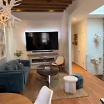 Apartment A Dedicated Space To Unwind New York