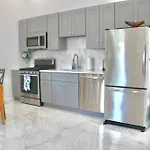 15 Minutes From Manhattan 2-bedroom In Lic Astoria Queens * New York