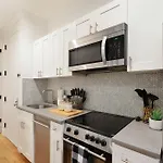 1290-7 New Renovated 2 Bedrooms In Ues