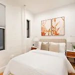 1290-7 New Renovated 2 Bedrooms In Ues *