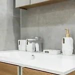 1597-13 I Brand New Prime Upper East W&d Apartment New York