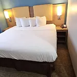 Hotel Days By Wyndham Brooklyn Marine Park