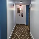 Days By Wyndham Brooklyn Marine Park Hotel