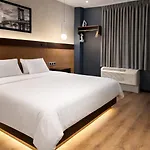 Mirage Brooklyn 3*