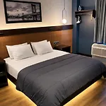 Mirage Brooklyn Hotel 3*