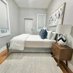 Large 4 Bedroom Nyc Property