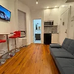 Hudson Crown Suites