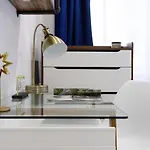75-2c Furnished 1br W D Elev Wd Park Apartment *