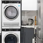 75-2c Furnished 1br W D Elev Wd Park